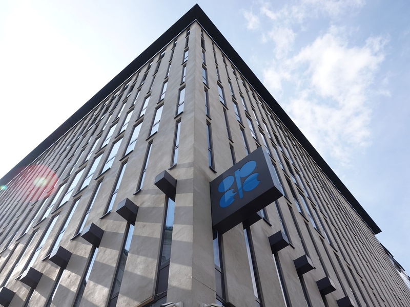 Hauptsitz der Organisation der erdölexportierenden Länder (OPEC) in Wien. - Foto: Wang Zhou/XinHua/dpa