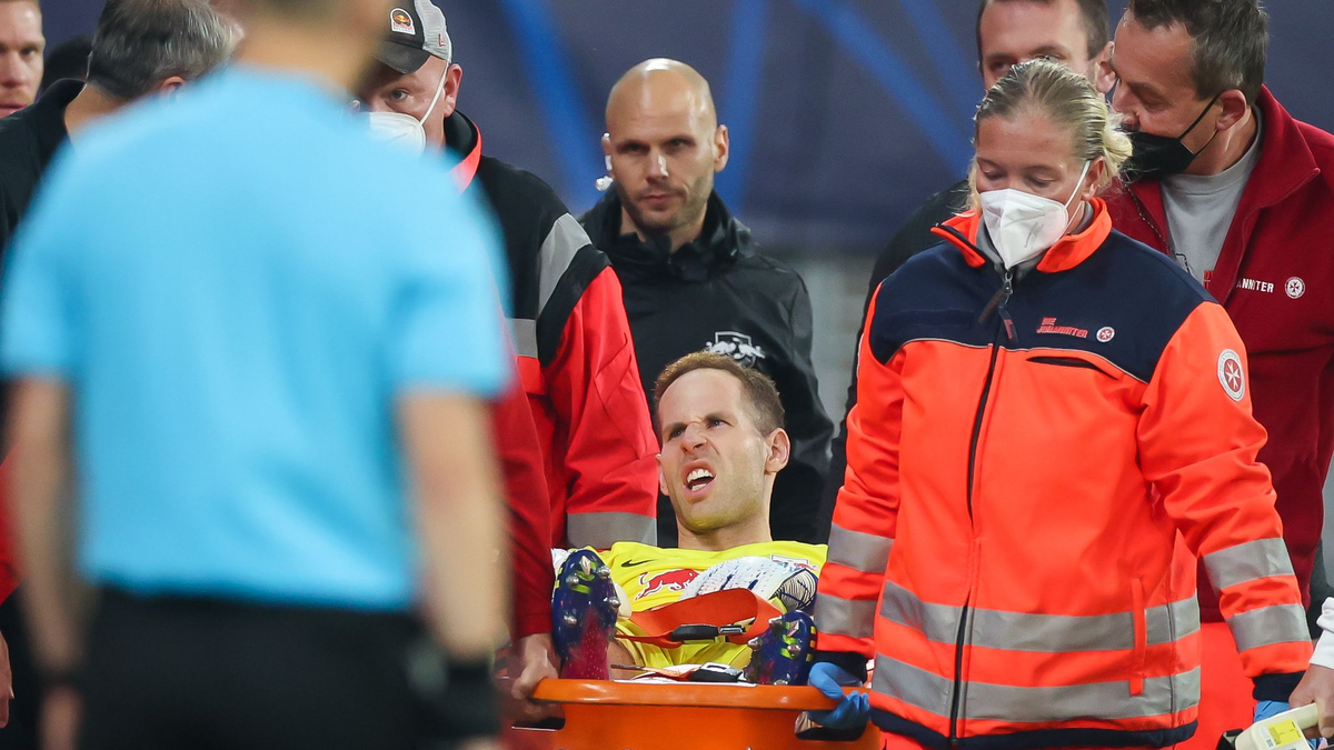 Leipzigs Torhüter Peter Gulacsi zeigte eine starke Leistung gegen Dortmund. - Foto: Jan Woitas/dpa