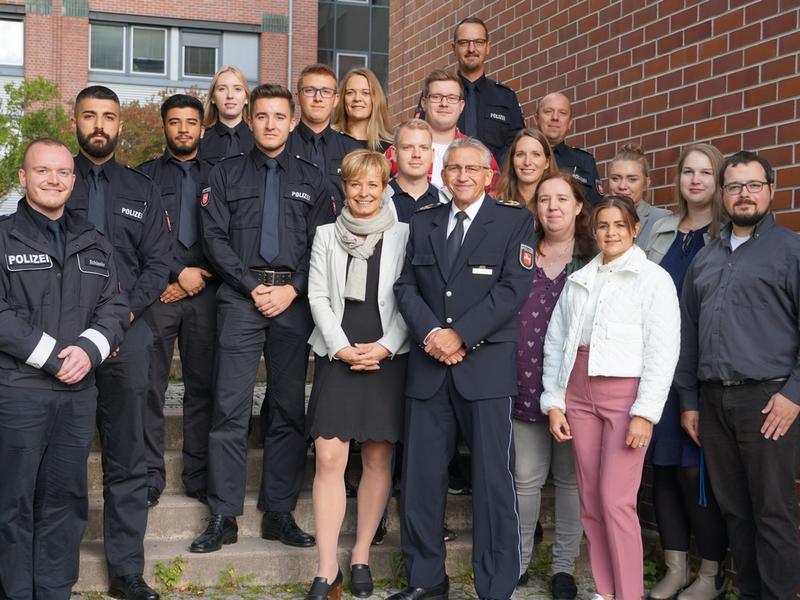 HZA-R: Aufgriff von über zwei Kilogramm Marihuana - Zoll stoppt Drogenschmuggler nahe Parsberg - Foto: presseportal.de