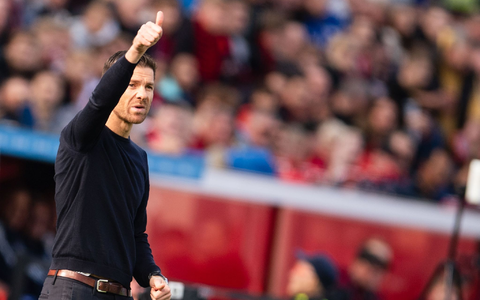 Trainer Xabi Alonso stellte mit Bayer Leverkusen einen Rekord auf. - Foto: Marius Becker/dpa