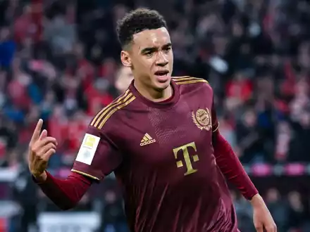 Jamal Musiala wird dem FC Bayern und dem DFB-Team vorerst fehlen. - Foto: Sven Hoppe/dpa