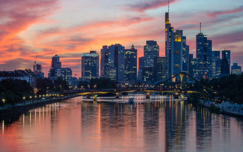 Finanzplatz Frankfurt: Die neue EU-Behörde soll von hier aus Geldwäsche in Europa bekämpfen (Archivbild) - Foto: Boris Roessler/dpa Finanzplatz Frankfurt: Die neue EU-Behörde soll von hier aus Geldwäsche in Europa bekämpfen (Archivbild) - Foto: Boris Roessler/dpa