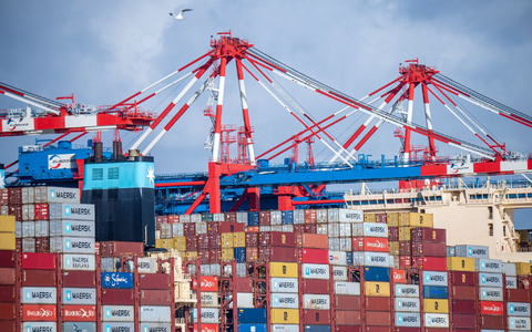 Die deutsche Wirtschaft schwächelt. Vor dem Hintergrund wachsender globaler Unsicherheiten und struktureller Umbrüche legt das HWWI seine neue Konjunkturprognose vor. - Foto: Sina Schuldt/dpa