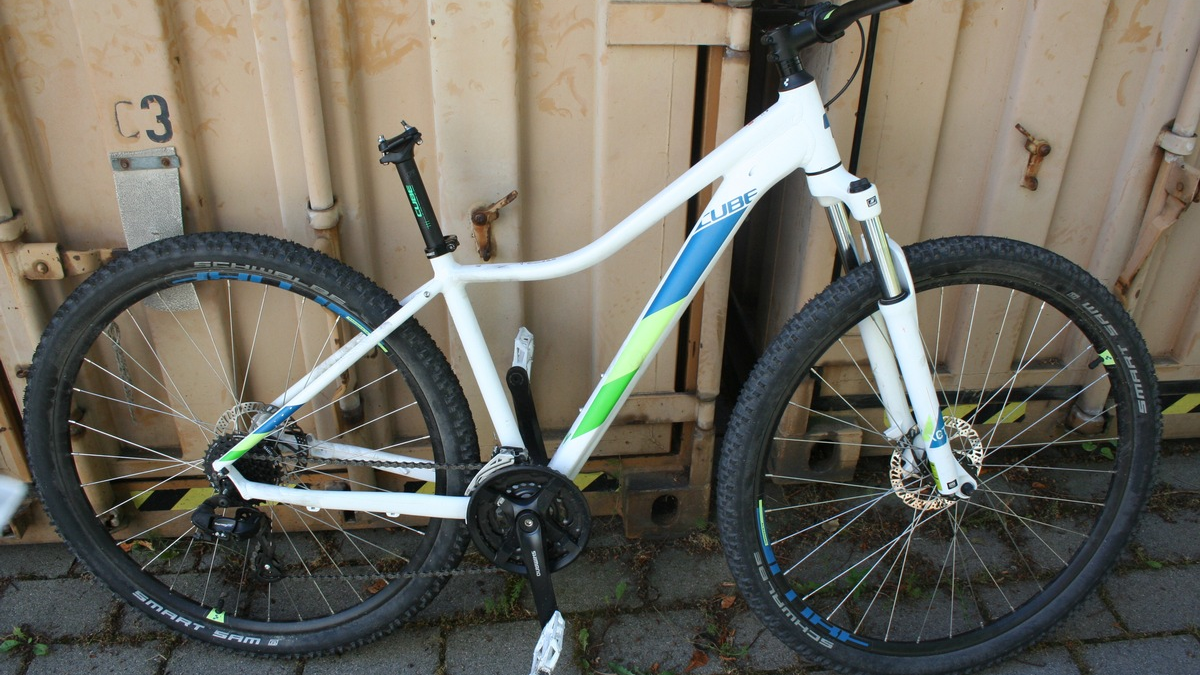 FW Dinslaken: Zwei Feuer und ein Reitunfall - Foto: presseportal.de