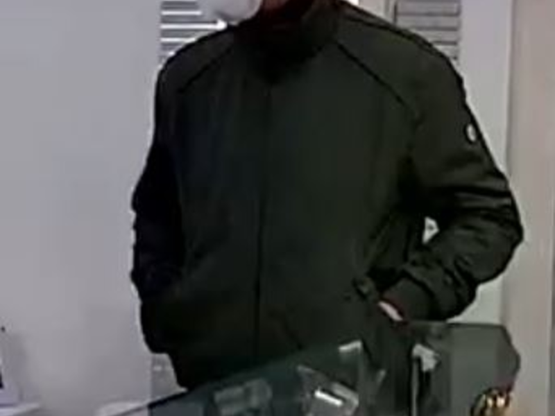 POL-HL: HL-St. Gertrud // Öffentlichkeitsfahndung nach Tatverdächtigen nach Bandendiebstahl und Betrug durch Geldabhebungen mit gestohlenen Scheckkarten - Foto: presseportal.de