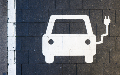 Elektroautos der heimischen Autokonzerne sind in Deutschland derzeit gefragt. (Archivbild) - Foto: Julian Stratenschulte/dpa Elektroautos der heimischen Autokonzerne sind in Deutschland derzeit gefragt. (Archivbild) - Foto: Julian Stratenschulte/dpa