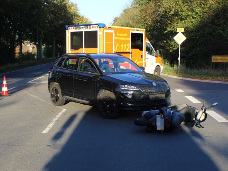 POL-RBK: Wermelskirchen - Zwei Verletzte nach Kollision im Kreuzungsbereich - Foto: presseportal.de