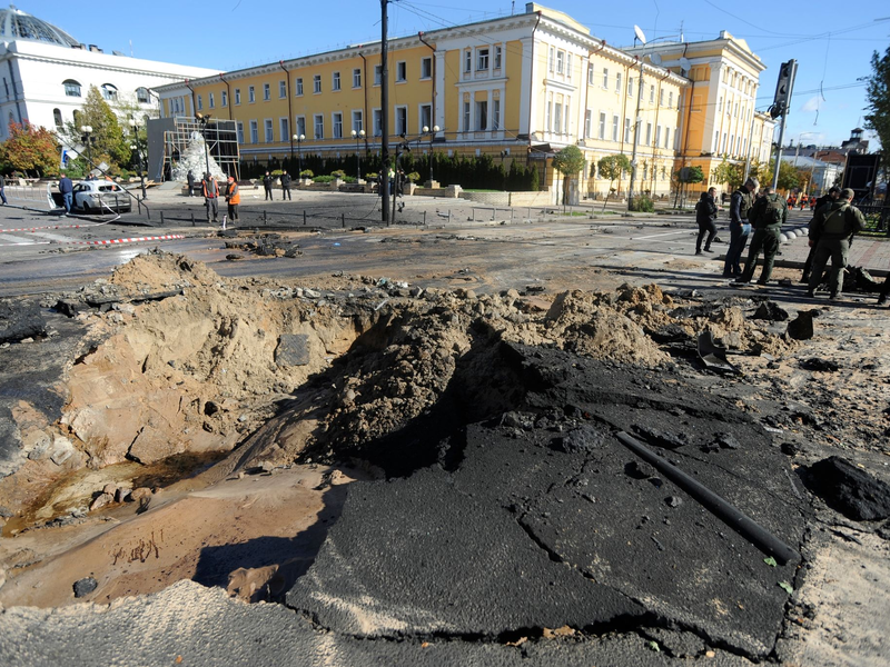 Die Ukraine verliert einen wertvollen Kampfjet F-16 mit dem Piloten, Luftwaffenkommandeur Oleschtschuk muss gehen. (Archivbild) - Foto: ---/ukrinform/dpa
