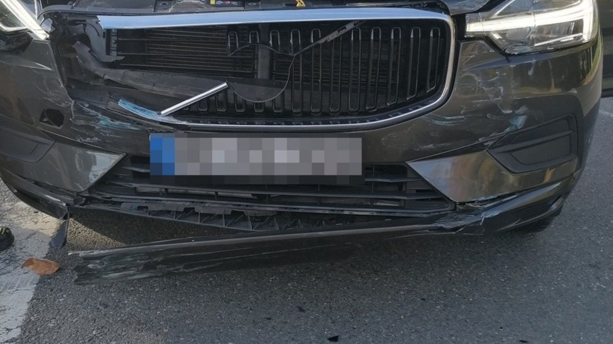 POL-ROW: ++ Auto am Bahnhof zerkratzt - Polizei bittet um Hinweise ++ Taschendiebe im Discounter ++ - Foto: presseportal.de