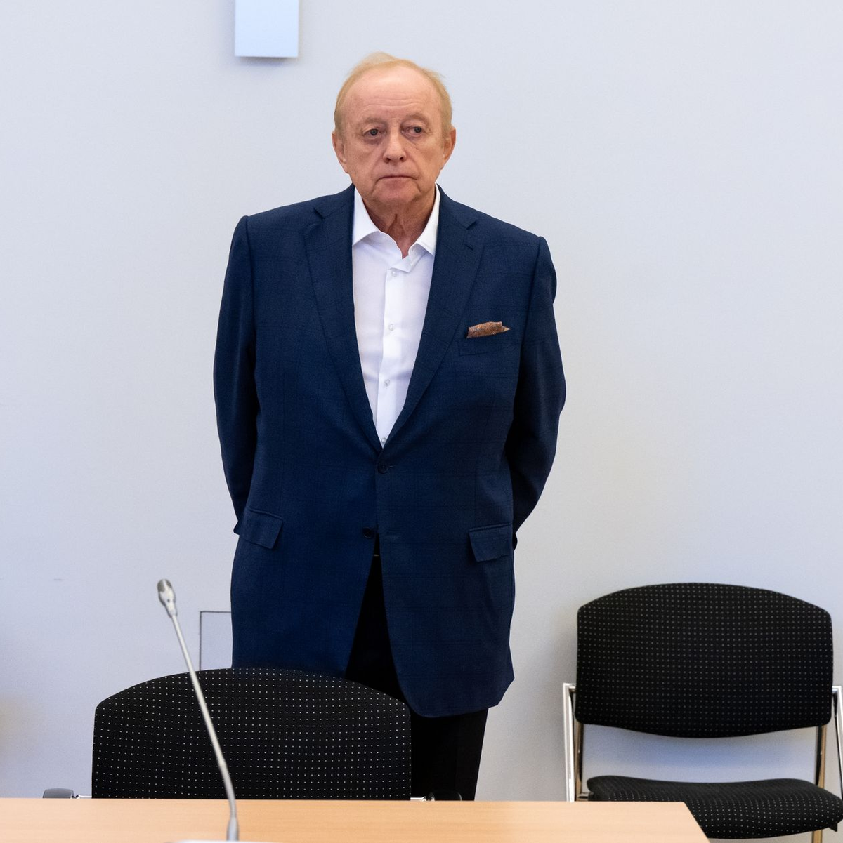 Es gibt eine neue Anklage gegen Alfons Schuhbeck. (Archivfoto) - Foto: Sven Hoppe/dpa