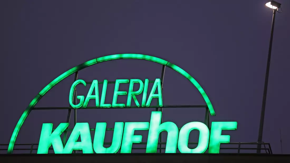 Die Handelskette Galerie Karstadt Kaufhof geht in die Insolvenz. - Bild: Oliver Berg/dpa