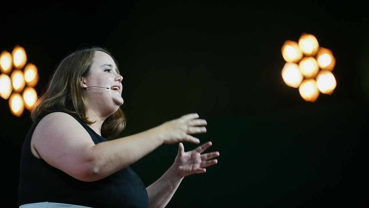 Delegiere stimmen beim Bundesparteitag von Bündnis 90/Die Grünen für einen Änderungsantrag. - Foto: Kay Nietfeld/dpa