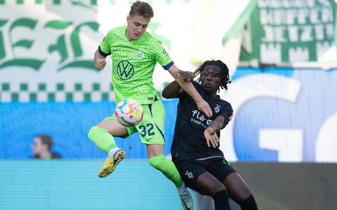 Traf zum Gladbacher 3:1 in Wolfsburg: Rocco Reitz. - Foto: Swen Pförtner/dpa