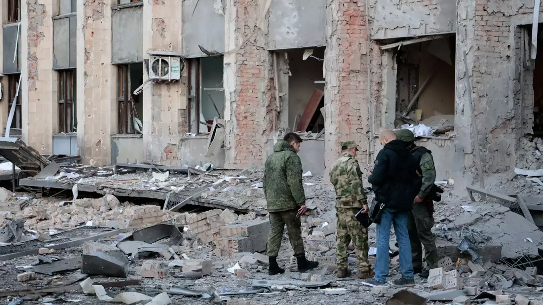 Die Ukraine weiß, wo Russland seine Geschütze und Raketenwerfer positioniert hat. (Archivbild) - Bild: Alexei Alexandrov/AP/dpa