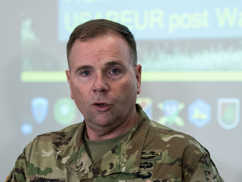 «Aus der Geschichte wissen wir, dass Krieg ein Willenstest ist und ein Test für die Logistik», sagt Ex-General Ben Hodges. - Foto: picture alliance / Ingo Wagner/dpa