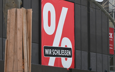 In den vergangenen Jahren hatten staatliche Hilfen sowie die teilweise ausgesetzten Insolvenzantragspflichten trotz Corona- und Energiekrise die Zahl der Firmenpleiten auf niedrigem Niveau gehalten. - Foto: Bernd Weißbrod/dpa