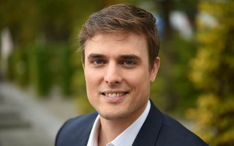 Schreiber kennen viele auch als Autor. (Archivbild) - Foto: Uwe Zucchi/dpa