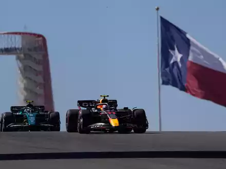 Platz fünf beim Warmfahren im heißen Texas für Max Verstappen.  - Foto: Eric Gay/AP/dpa