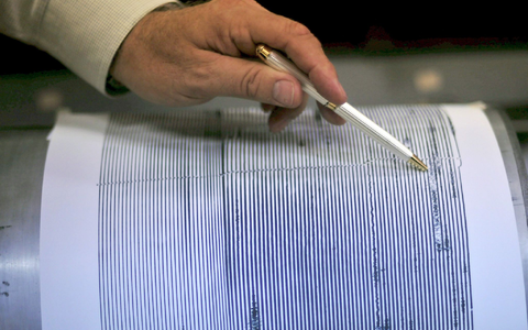 Ein Seismograf. Im Iran hat die Erde gebebt. (Symbolbild) - Foto: epa efe Ulises Rodriguez/epa efe/dpa