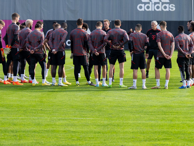 Torwart Manuel Neuer beim Abschlusstraining des FC Bayern auf dem Trainingsgelände an der Säbener Straße. - Foto: Sven Hoppe/dpa