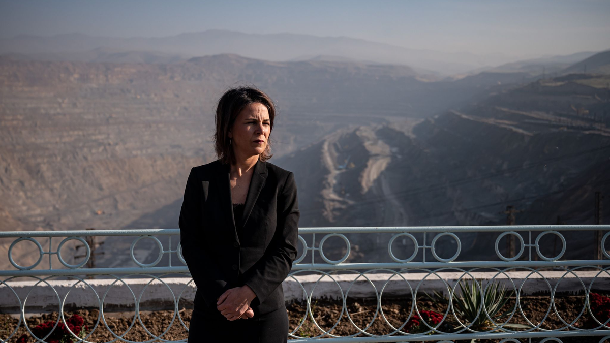 Annalena Baerbock und Riad Malki im Auswärtigen Amt. - Foto: Fabian Sommer/dpa