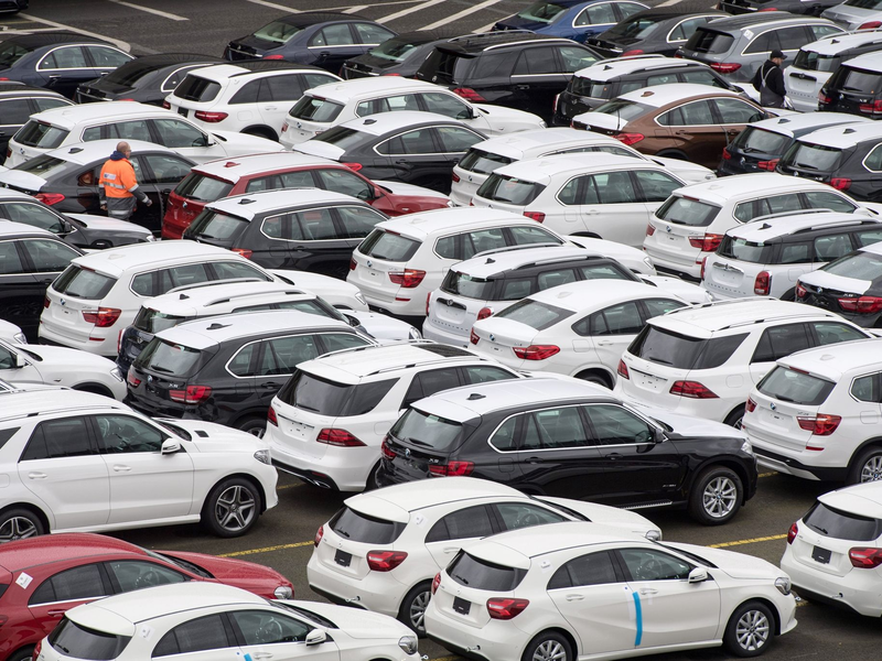 Einbruch beim Neuwagenabsatz. (Archivbild) - Foto: Ingo Wagner/dpa