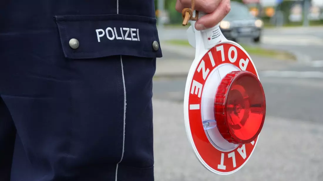 POL-BO: Verkehrssicherheit - Polizei kontrolliert an der Universitätsstraße - Bild: presseportal.de