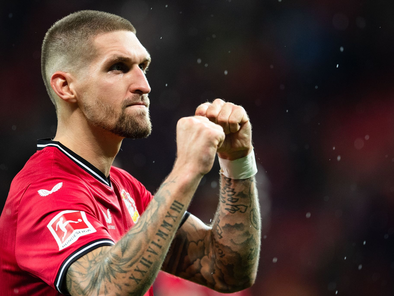 Robert Andrich (r) rettete Leverkusen das Remis gegen Stuttgart. - Foto: Marius Becker/dpa