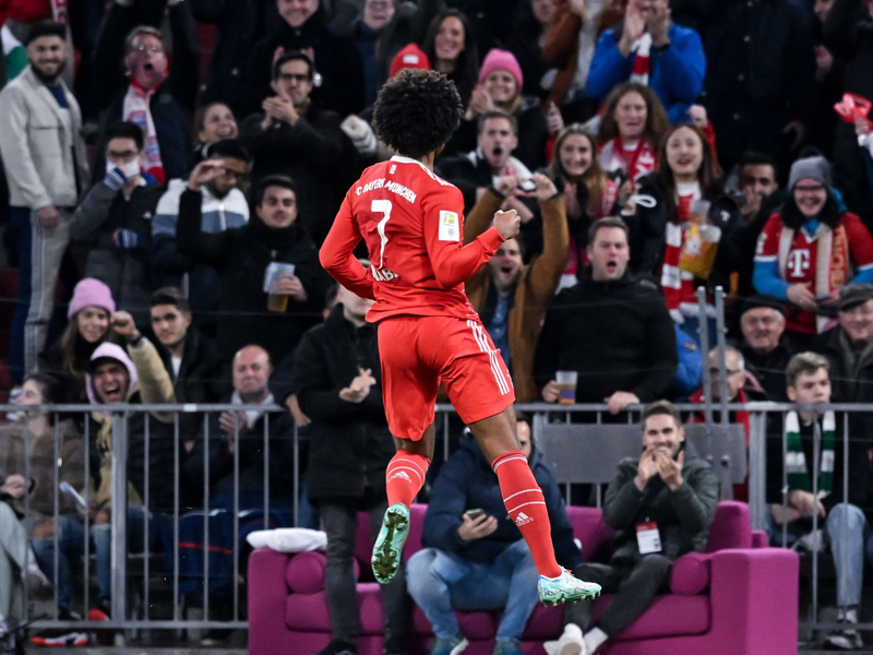 Offensiv fand Werder kaum statt, hier mal ein Kopfballversuch von Jens Stage. - Foto: Sven Hoppe/dpa