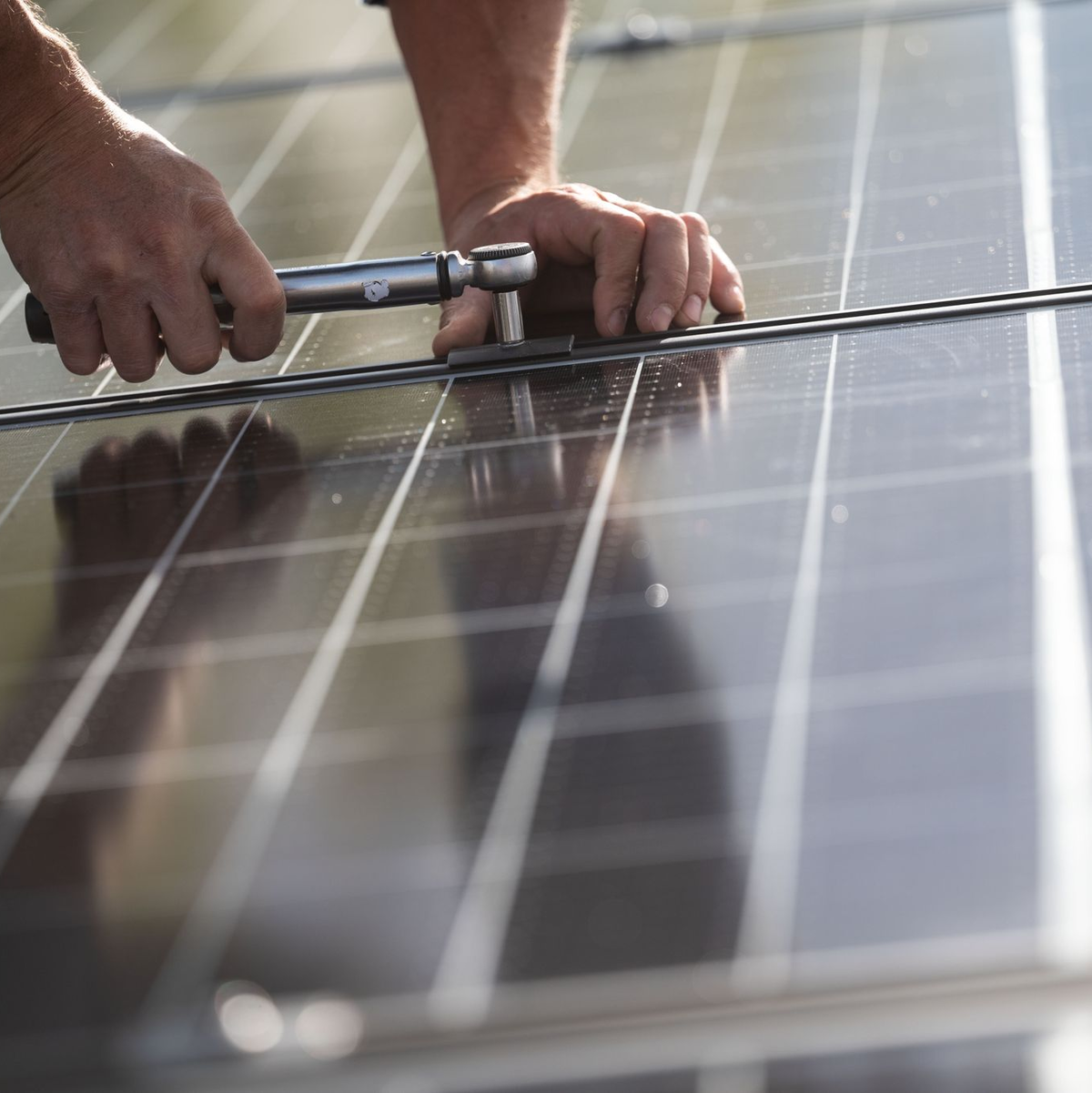 Wird für neue Solaranlagen die Förderung abgeschafft? - Foto: Marijan Murat/dpa