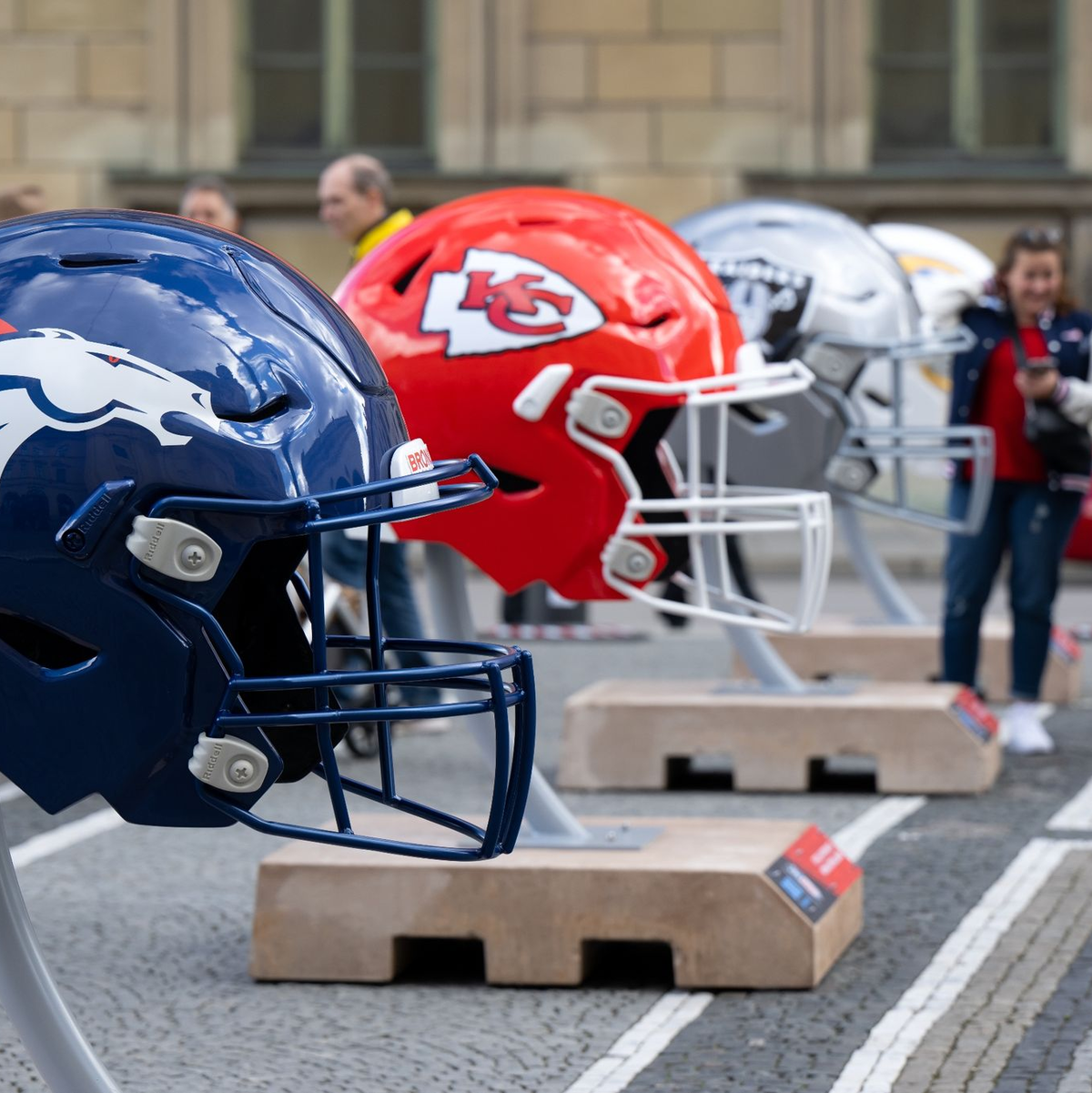 Die NFL-Premiere in München war eine große Party - kommt es am Sonntag zur Wiederholung? - Foto: Sven Hoppe/dpa