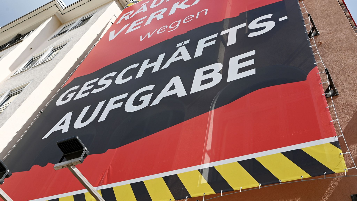 Die Zahl der Insolvenzen steigt auch im August weiter. - Foto: Bernd Weißbrod/dpa