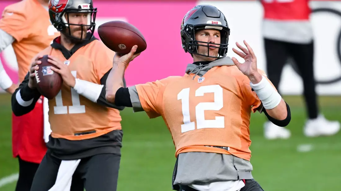 War 2022 der erste Sieger in einem NFL-Spiel in Deutschland: Quarterback-Legende Tom Brady von den Tampa Bay Buccaneers. - Bild: Sven Hoppe/dpa
