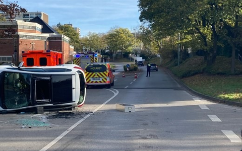 POL-DEL: Autobahnpolizei Ahlhorn: Verkehrsunfall mit hohem Sachschaden nach medizinischem Notfall auf der Autobahn 1 in Bakum - Foto: presseportal.de
