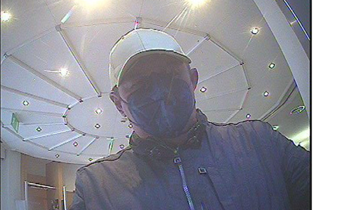 POL-OL: Öffentlichkeitsfahndung nach Raubüberfall auf Juwelier: Ermittler hoffen auf Zeugenhinweise - Foto: presseportal.de