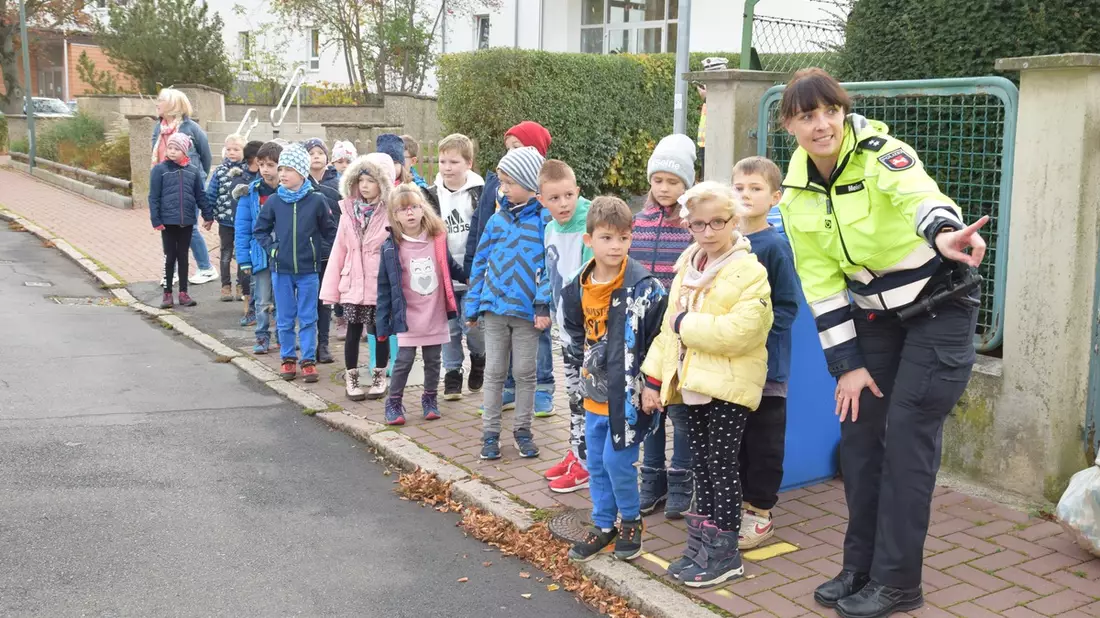 POL-LDK: Schule beginnt! - Die Polizei appelliert an alle Verkehrsteilnehmer: Besondere Vorsicht zum neuen Schuljahr! - Bild: presseportal.de