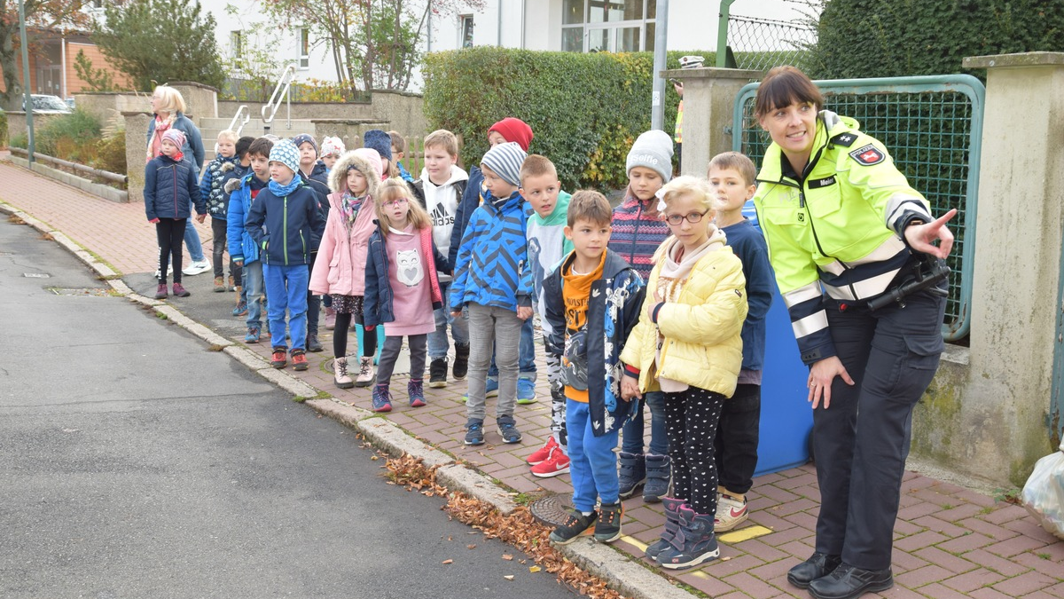 POL-WE: Schule beginnt! - Die Polizei appelliert an alle Verkehrsteilnehmer: Besondere Vorsicht zum neuen Schuljahr! - Foto: presseportal.de
