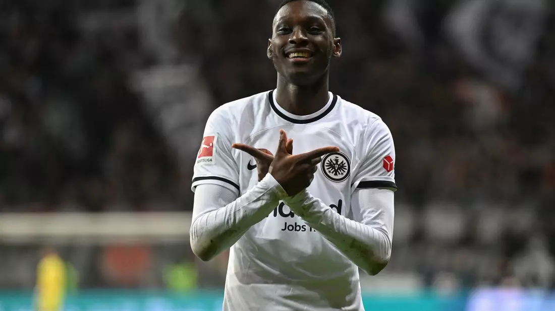 Wird die Eintracht nun wohl doch verlassen: Randal Kolo Muani. - Bild: Arne Dedert/dpa