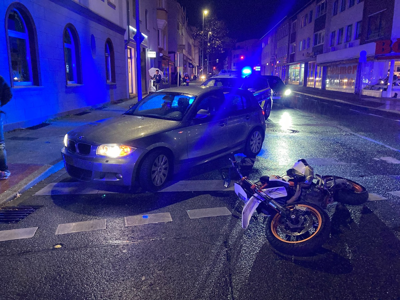 BPOL-BadBentheim: Mann springt auf anfahrenden Zug auf und fährt bei 140km/h mit - Foto: presseportal.de