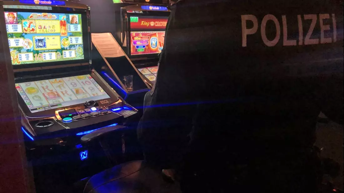 POL-ME: Projekt zOOm: Behörden zeigten bei Kontrolleinsatz Präsenz - Langenfeld - 2411033 - Bild: presseportal.de