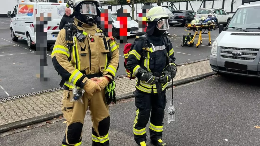 FW Moers: Ausgedehnter Wohnungsbrand / Zwei Katzen aus Brandwohnung gerettet - Bild: presseportal.de