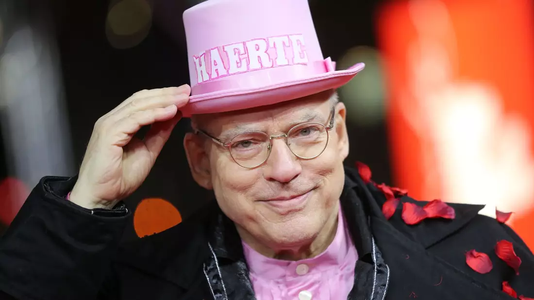 Regisseur Rosa von Praunheim ist tot. (Archivbild) - Bild: Michael Kappeler/dpa