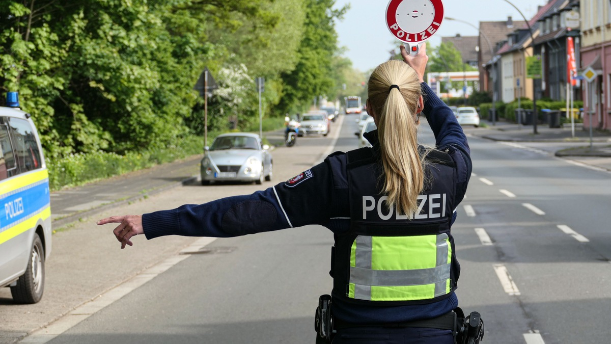 BPOL NRW: Doppelter Fahndungserfolg: Bundespolizei vollstreckt Haftbefehl und findet gesuchte Ausweisdokumente auf - Foto: presseportal.de