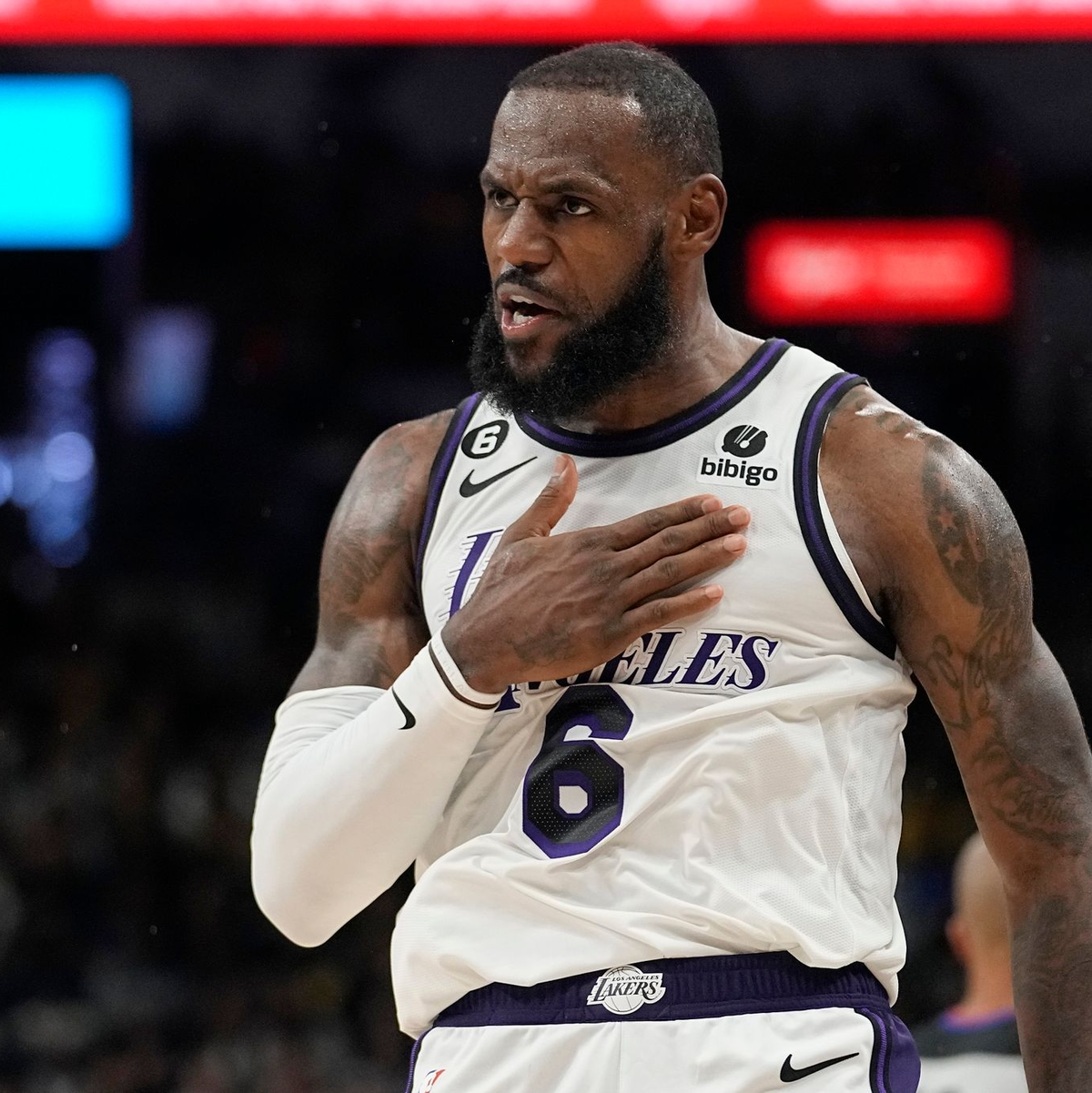 Luka Doncic verlor trotz starker Leistung mit den Los Angeles Lakers gegen San Antonio. - Foto: Eric Gay/AP/dpa