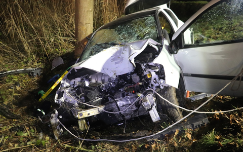 POL-ME: Korrekturmeldung zu: Bei Wendemanöver: 69-Jährige kollidiert mit Gegenverkehr - Velbert - 2312083 - Foto: presseportal.de