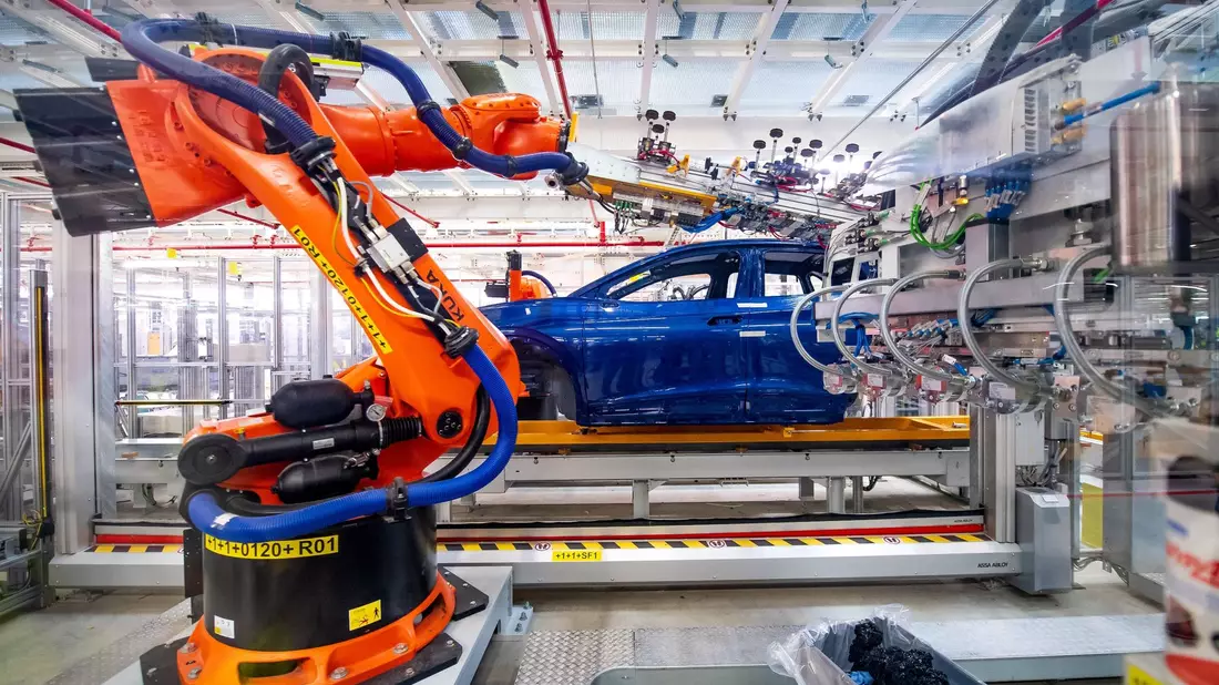 Die EU-Kommission hat einen Aktionsplan für die Autoindustrie präsentiert. (Archivbild)  - Bild: Sina Schuldt/dpa