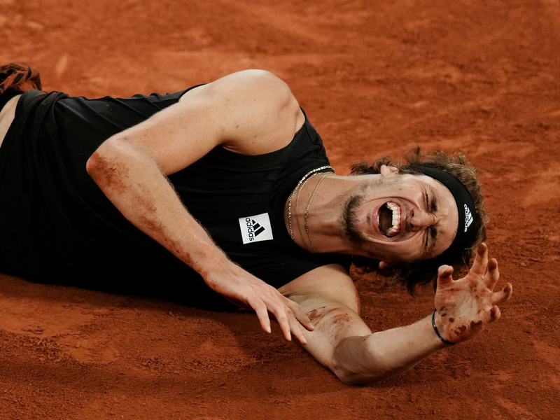 Gestärkt vom Turniersieg in Paris startet Alexander Zverev als einer der Mitfavoriten bei den ATP Finals in Turin.  - Foto: Thibault Camus/AP/dpa