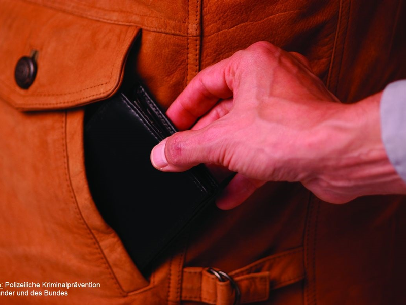POL-DA: Kreis Groß-Gerau: Taschendiebstähle in Geschäften und Einkaufsmärkten/Kripo sensibilisiert und warnt - Foto: presseportal.de