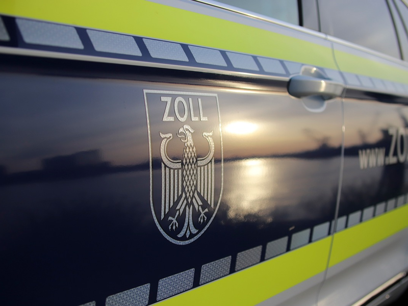 HZA-R: Regensburger Zoll führt Durchsuchungen in Rumänien und Deutschland wegen Sozialversicherungsbetrug durch - Foto: presseportal.de