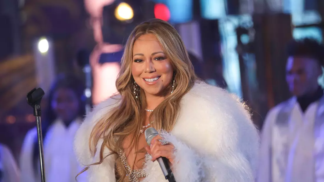 «All I Want For Christmas Is You» liegt in den Charts wieder vorne. - Bild: Brent N. Clarke/Invision/AP/dpa